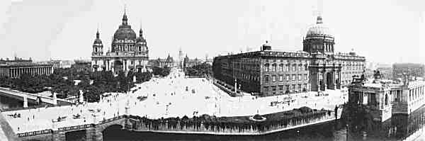 Schlossplatz 1903